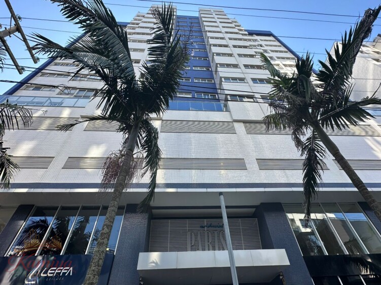 Apartamento com 3 dormitórios  em Torres 