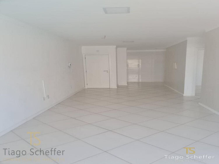 Apartamento de 2 dormitórios sendo 1 suíte junto a lagoa do violão