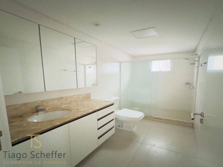 Apartamento com 3 dormitórios  em Torres 