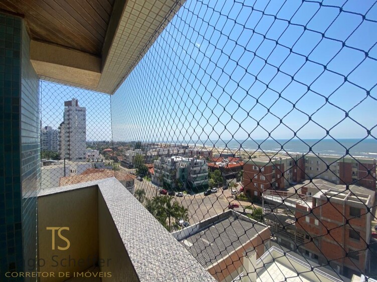 Apartamento a uma quadra da praia