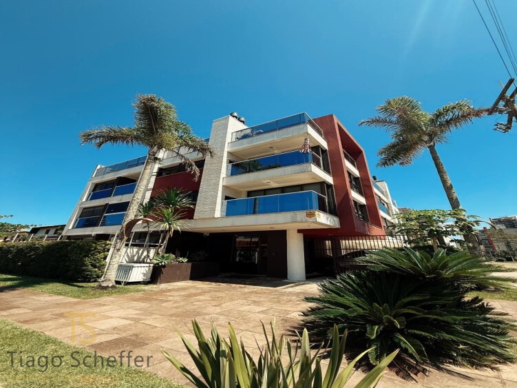 Apartamento com 3 dormitórios  em Torres 