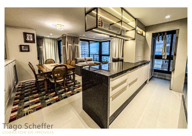 Apartamento com 3 dormitórios  em Torres 