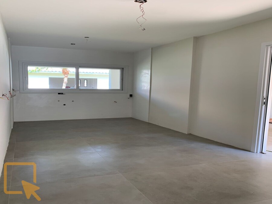 Foto 12 - Casa com 4 dormitórios  em Torres  em Torres, bairro Praia da Cal