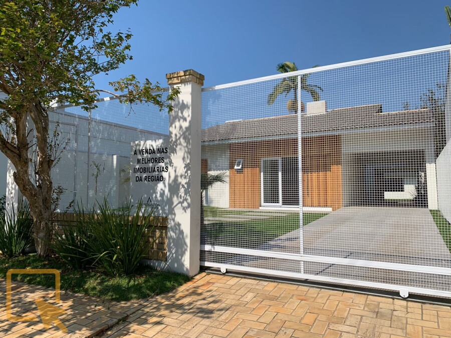 Foto 20 - Casa com 4 dormitórios  em Torres  em Torres, bairro Praia da Cal