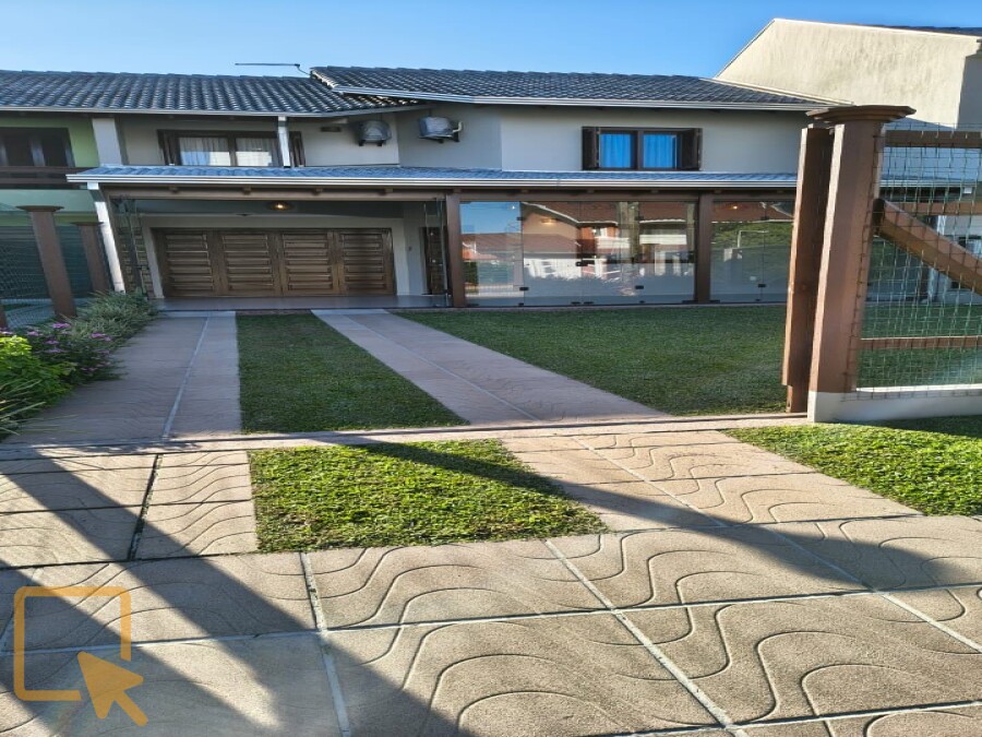 1 - Sobrado Duplex com 3 dormitórios  em Arroio do Sal  em arroio-do-sal Areias Brancas