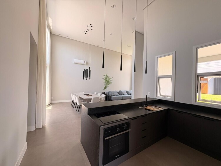 Casa com 3 dormitórios  em Torres 