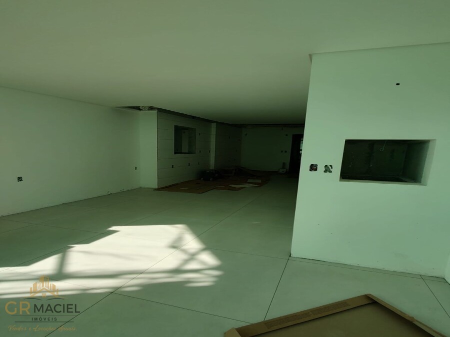 Apartamento com 2 dormitórios  em Torres 