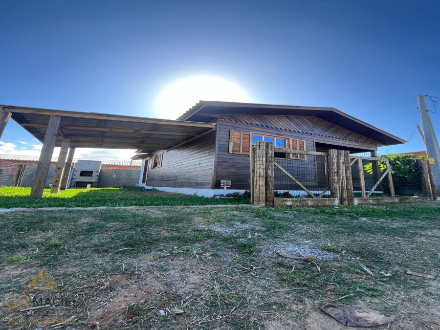 Casa com 2 dormitórios  em Passo de Torres 