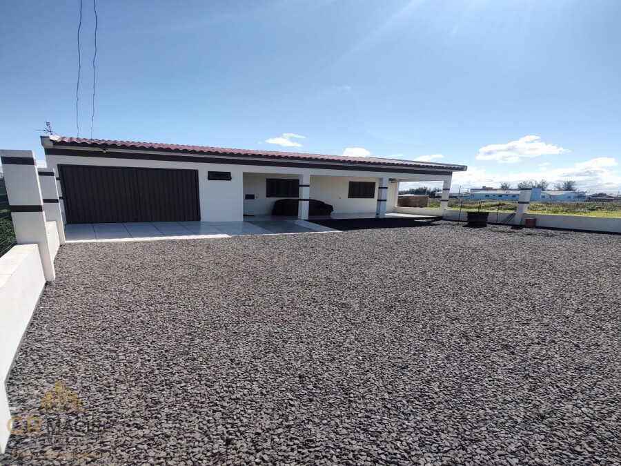 Casa com 3 dormitórios  em Passo de Torres 